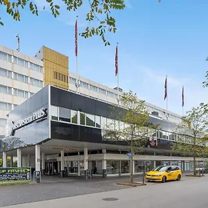 3* מלון Western Airport